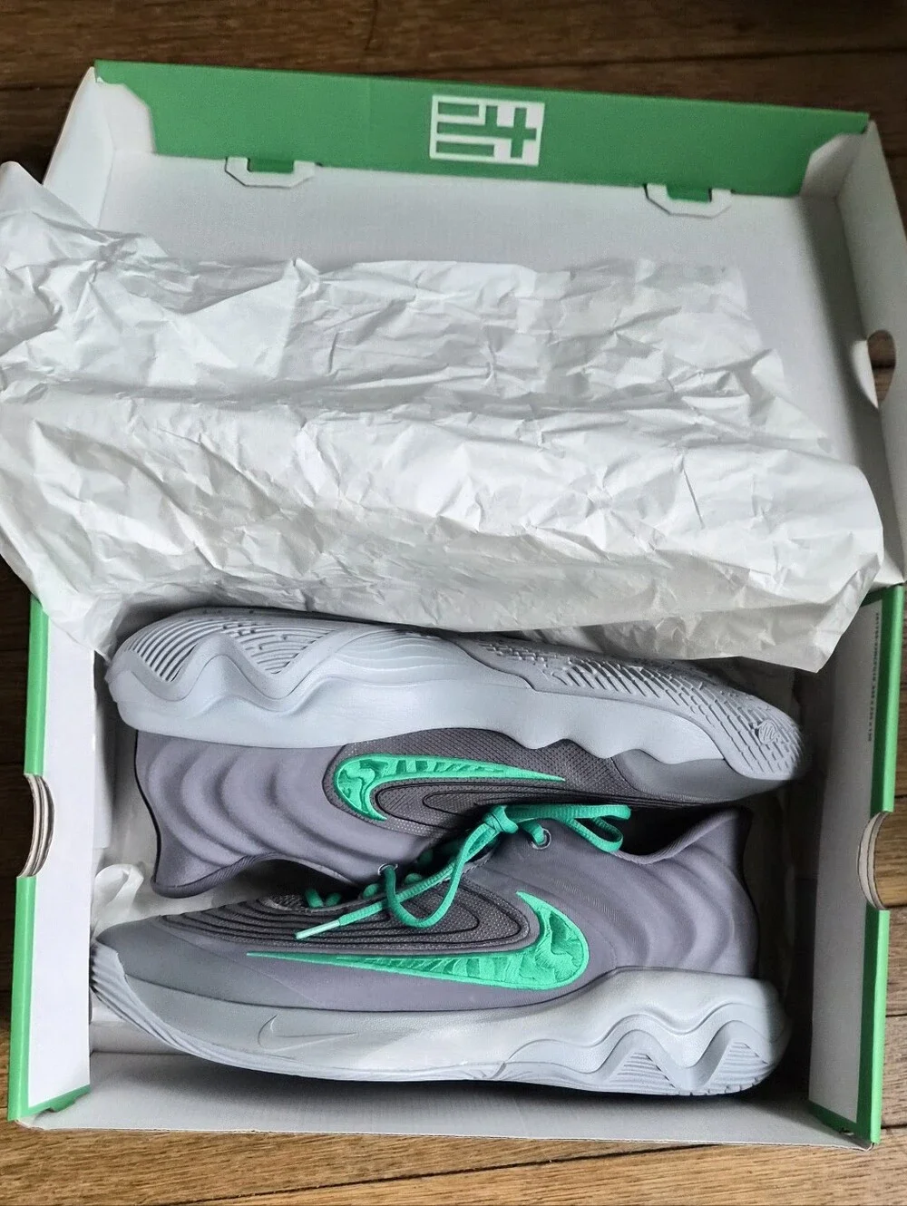 Nike - Giannis Immortality 4  Basketball Shoes in Green/Grey, Size 12